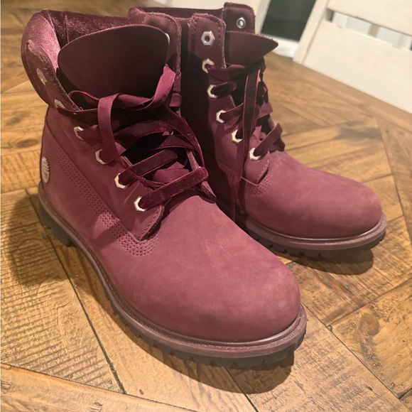 Timberland Women's Deep Red Combat Boots - Picture 8 of 8